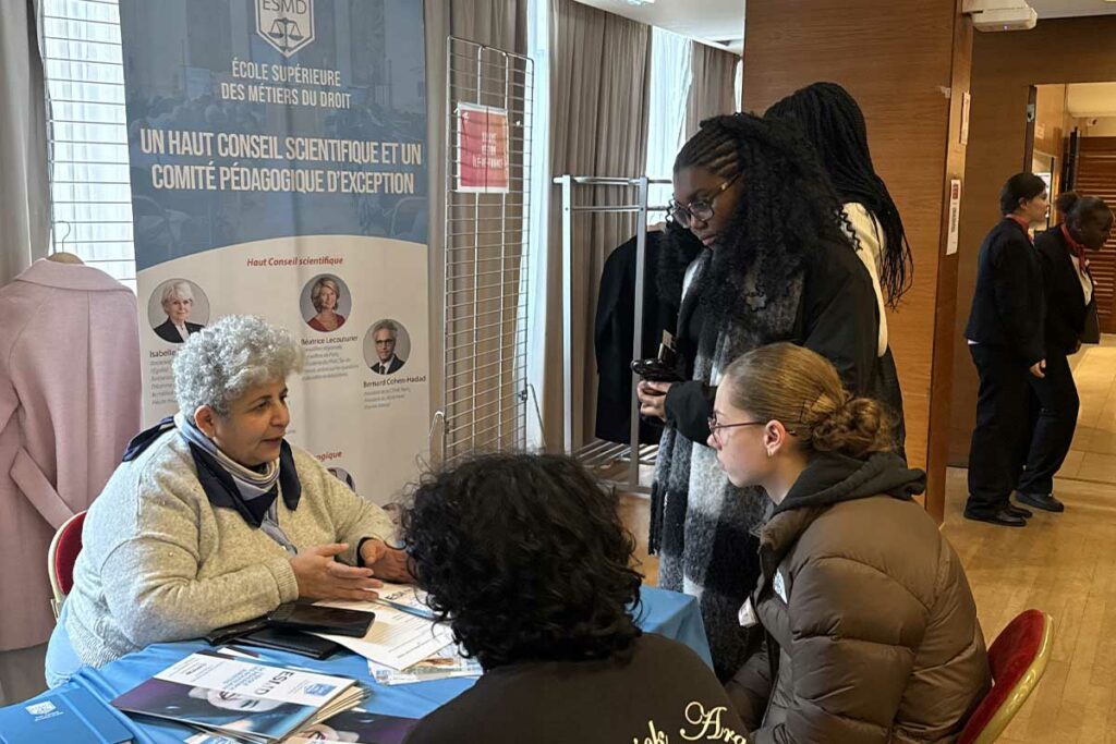 forum-metiers-du-droit-novembre-2025-esmd-conferece-etudiants